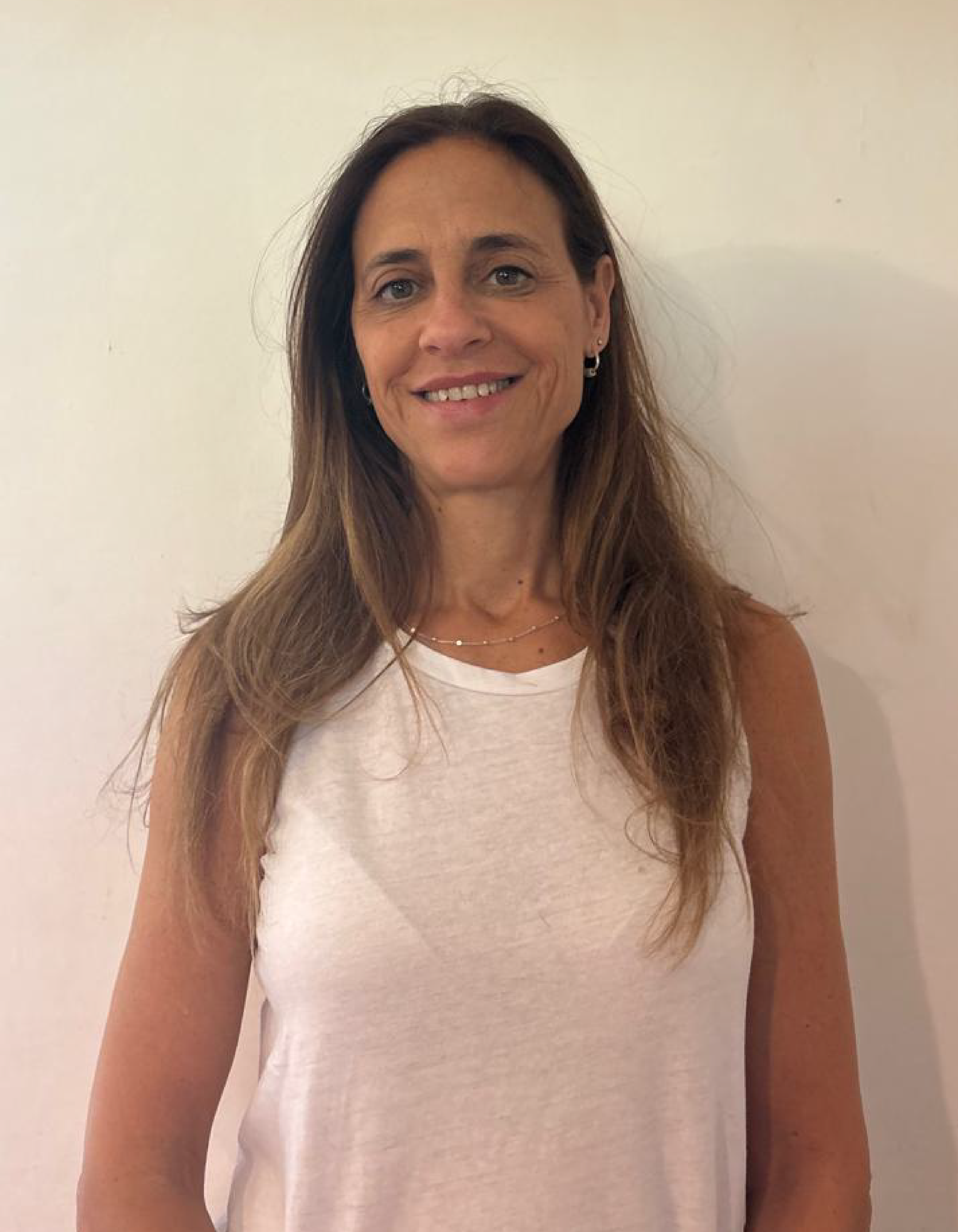 Dra. Regairaz Lorena